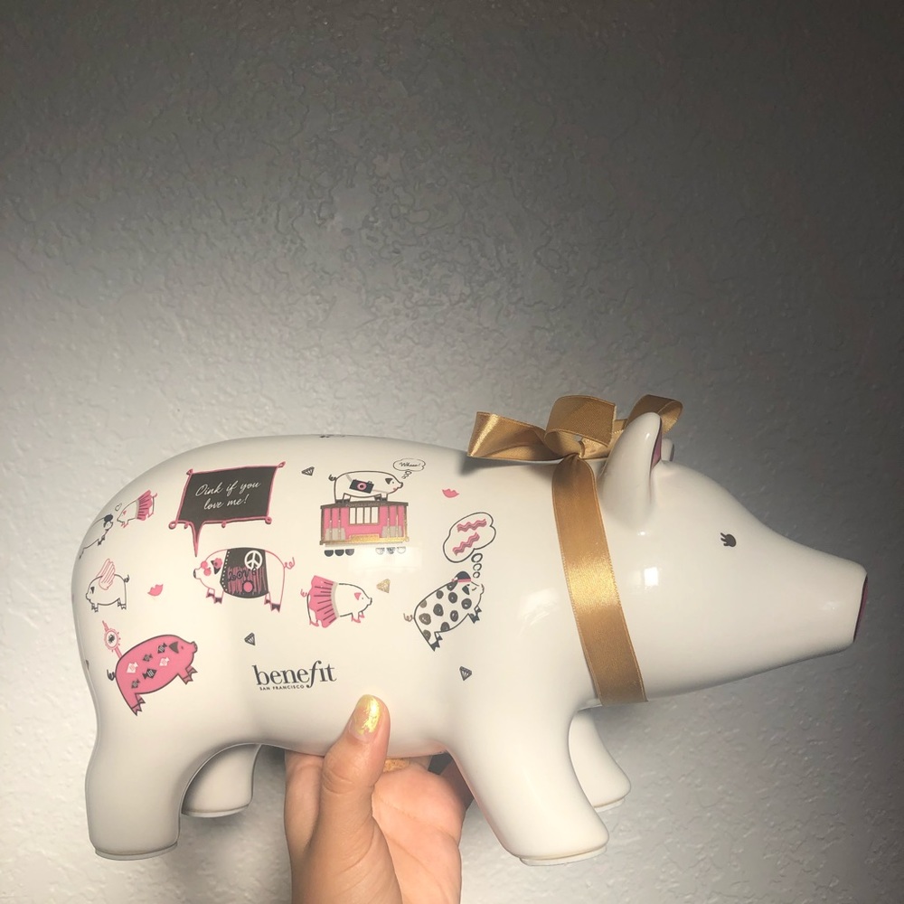 Very rare benefit piggy bank!